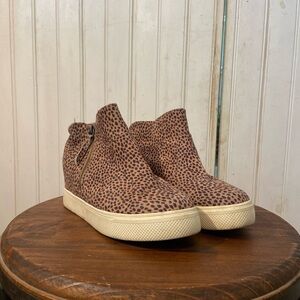 Women’s Universal Thread Animal Print Ankle Boots with Zipper Size 8